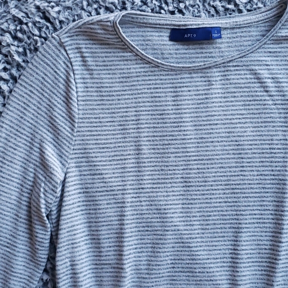 Striped Longsleeve - Picture 2 of 5